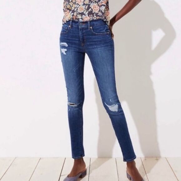 Ann Taylor LOFT Modern Skinny Distressed Jeans Size 27/4 - Picture 1 of 8